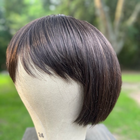 HAIR TOPPER RAQUEL WELSCH BOB WITH BANGS DARK BROWN - Picture 2 of 16